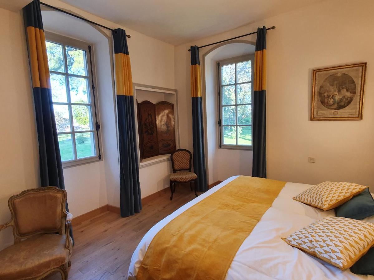 Bed and Breakfast Manoir Du Bellay Монрёй-Беле Экстерьер фото