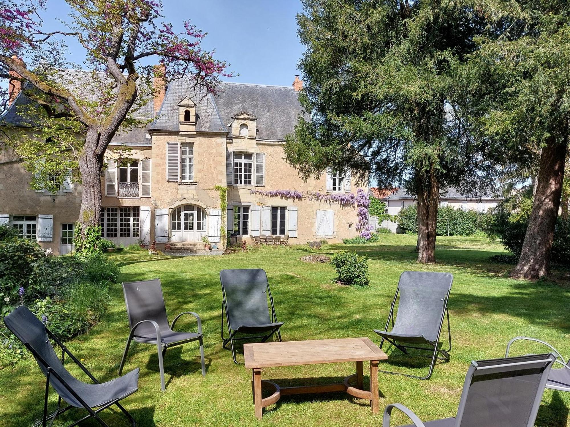 Bed and Breakfast Manoir Du Bellay Монрёй-Беле Экстерьер фото